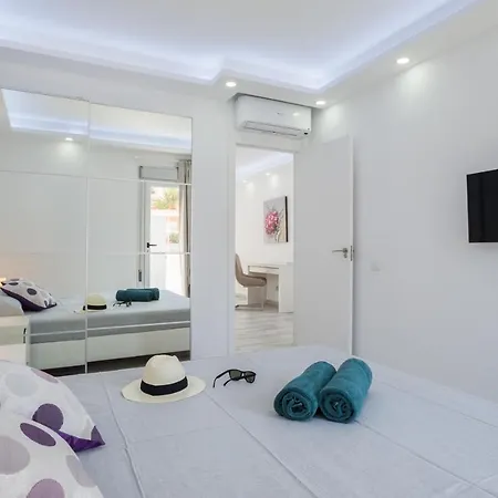Bellavista Luxury House Climatized Pool Solar