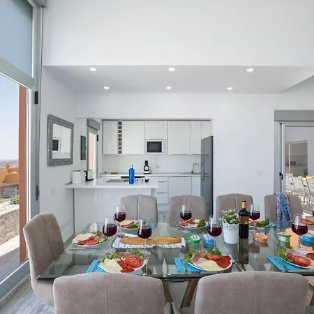 Bellavista Luxury House Climatized Pool Solar Holiday home *